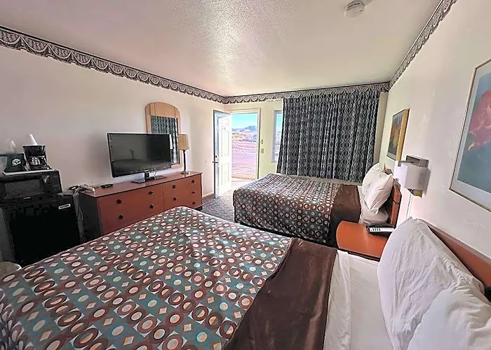 Motel Ramblin Rose